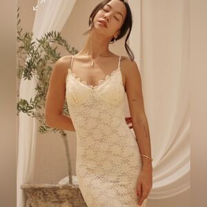 NWT Joelle Lace Cupped Maxi Dress - Ivory